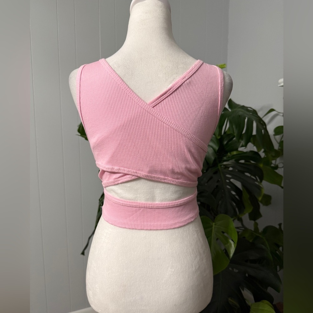 #9)  Charlotte Avery super cute cropped top
Size M